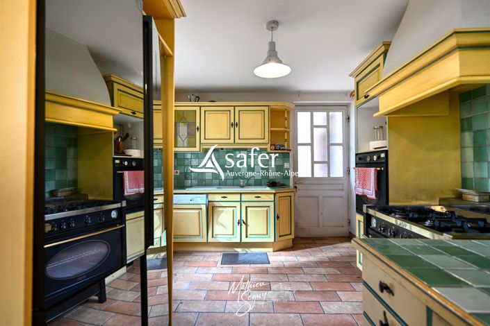 Image No.14-8 Bed House for sale