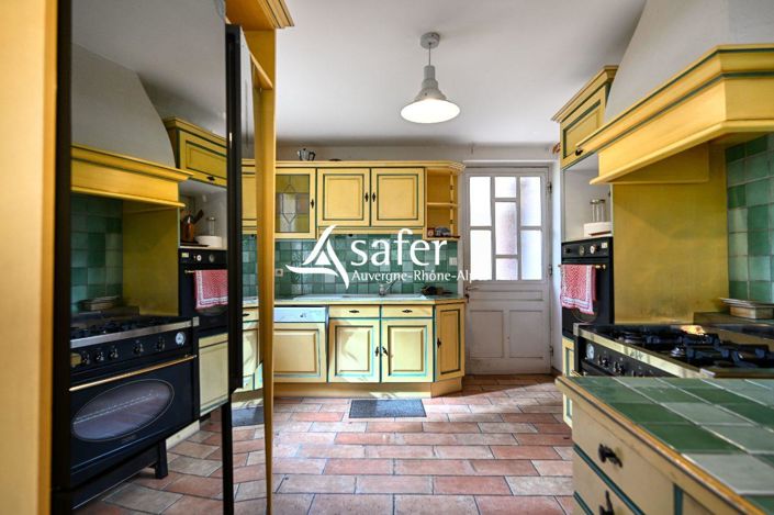 Image No.15-8 Bed House for sale