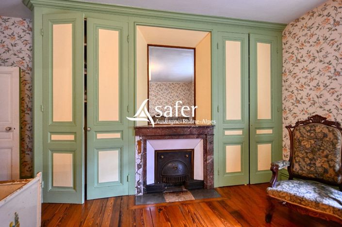 Image No.19-8 Bed House for sale