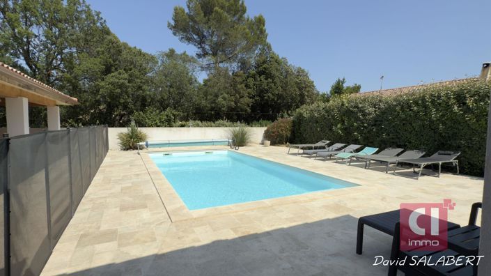 Image No.2-4 Bed House for sale