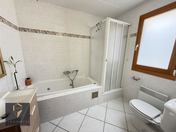 Image No.7-3 Bed House for sale