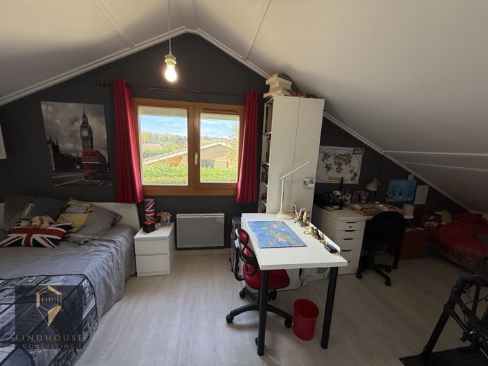 Image No.9-3 Bed House for sale