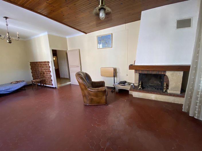 Image No.3-3 Bed House for sale