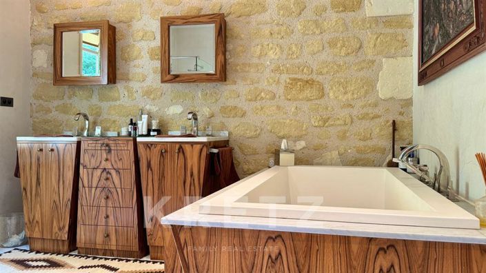 Image No.10-7 Bed House for sale