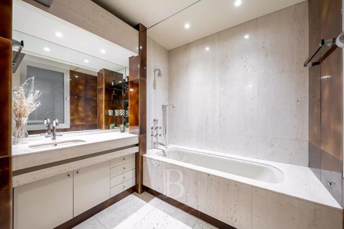 Image No.12-3 Bed Apartment for sale