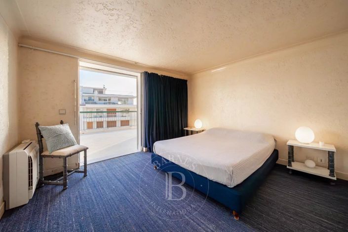 Image No.14-3 Bed Apartment for sale