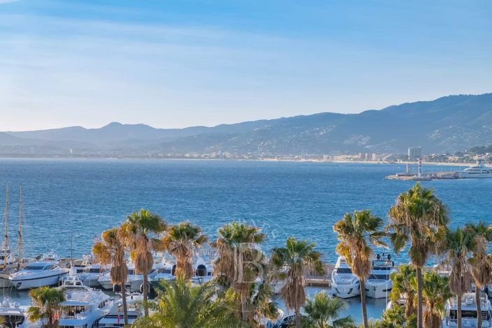 Image No.15-3 Bed Apartment for sale