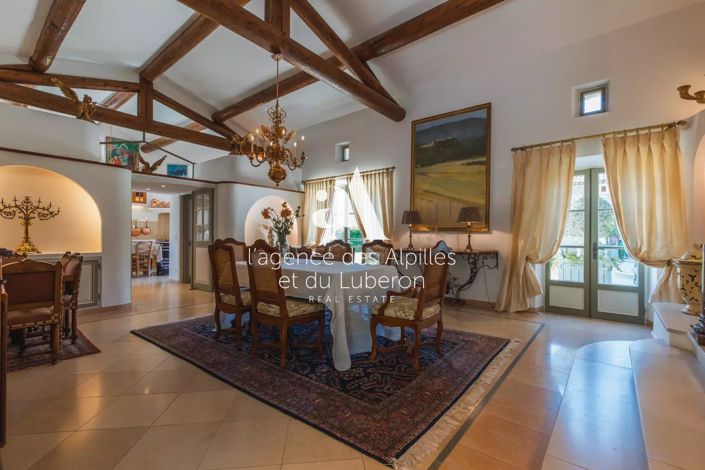 Image No.7-7 Bed House for sale