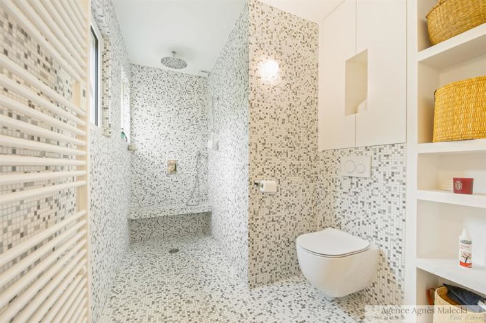 Image No.22-6 Bed House for sale