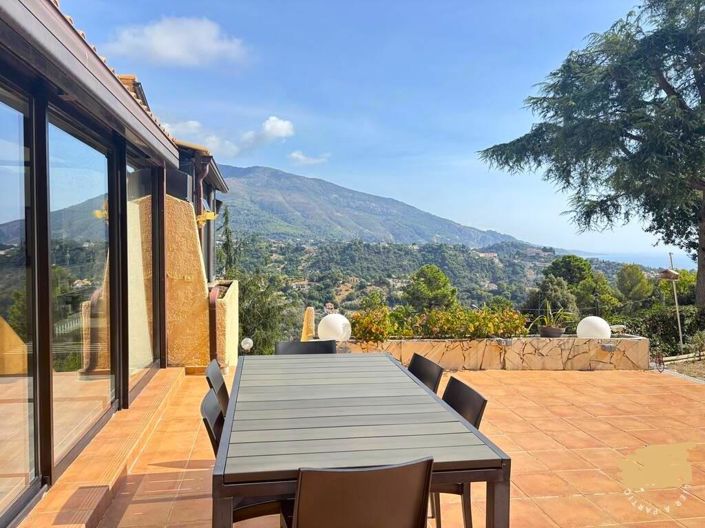 Image No.3-3 Bed House for sale