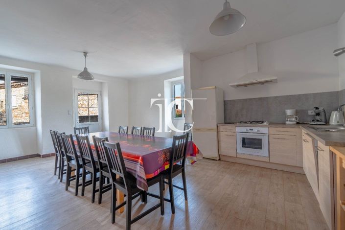 Image No.17-5 Bed House for sale