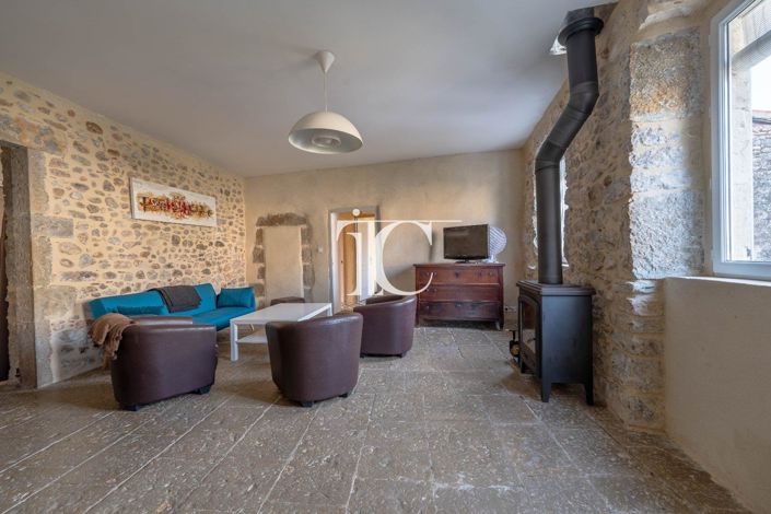 Image No.4-5 Bed House for sale