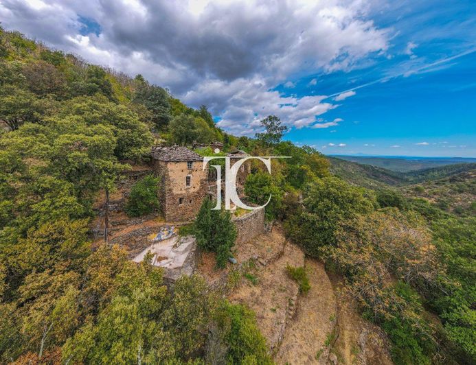 Image No.8-2 Bed House for sale