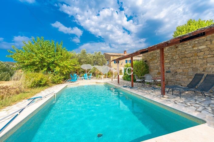 Image No.6-5 Bed Property for sale