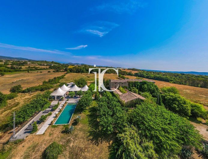 Image No.15-6 Bed Property for sale