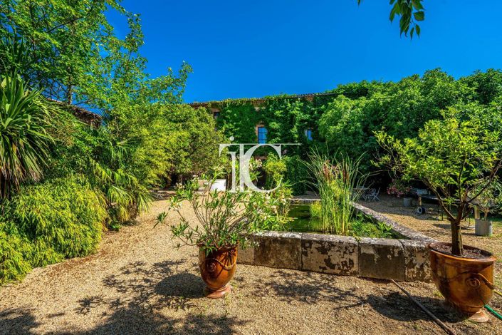 Image No.3-6 Bed Property for sale