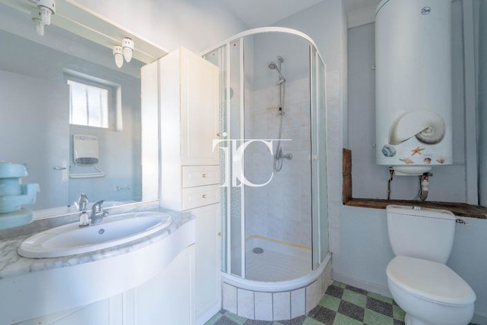 Image No.10-Maison de 1 chambre à vendre à Berrias-et-Casteljau