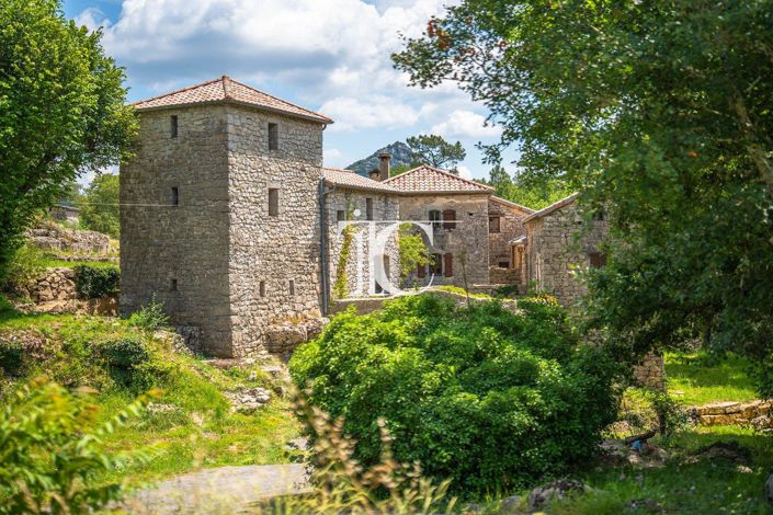 Image No.5-10 Bed Property for sale