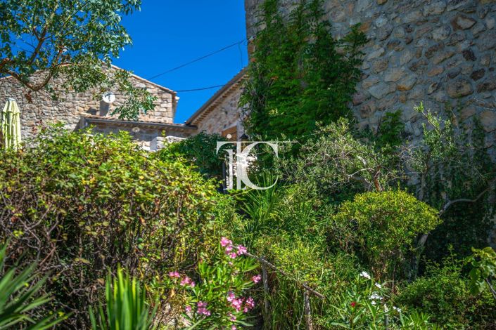 Image No.17-Propriété de 7 chambres à vendre à Vinezac