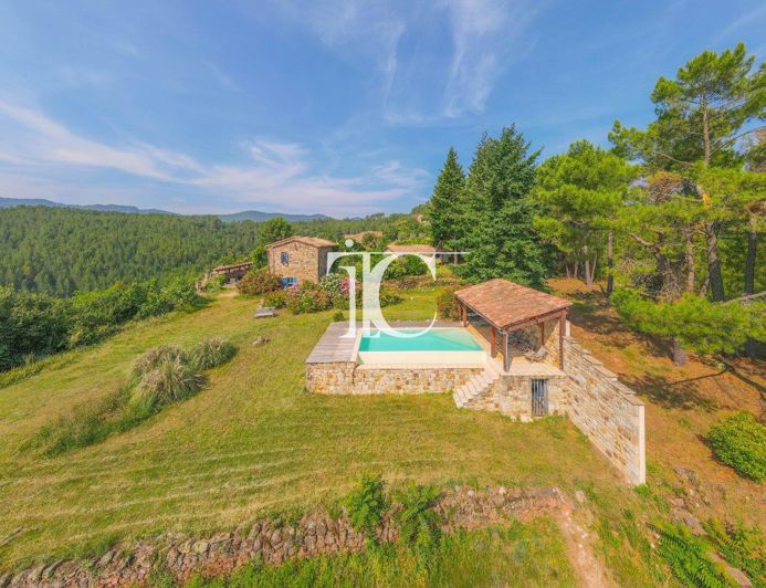 Image No.2-Propriété de 6 chambres à vendre à Les Vans