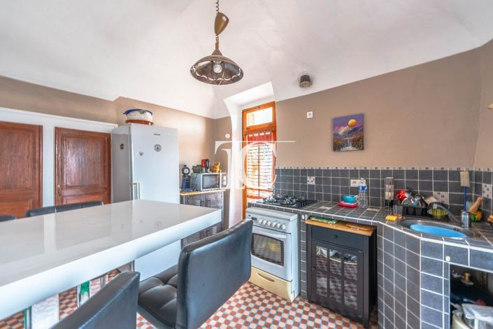 Image No.6-3 Bed House for sale