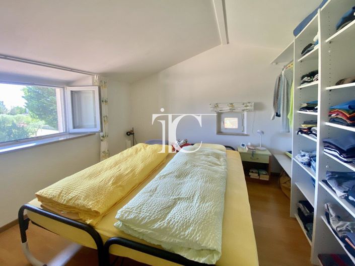 Image No.7-2 Bed House for sale