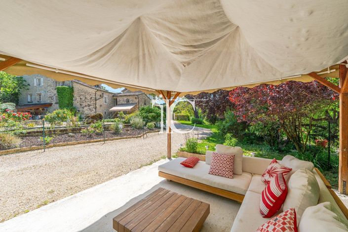 Image No.12-Propriété de 5 chambres à vendre à Vogué