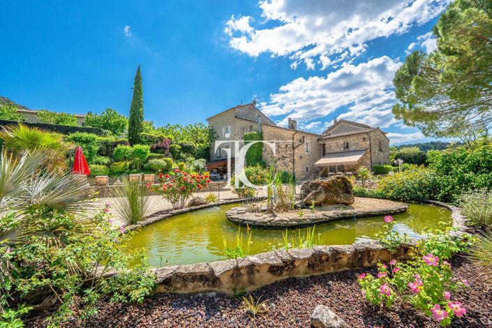 Image No.3-Propriété de 5 chambres à vendre à Vogué