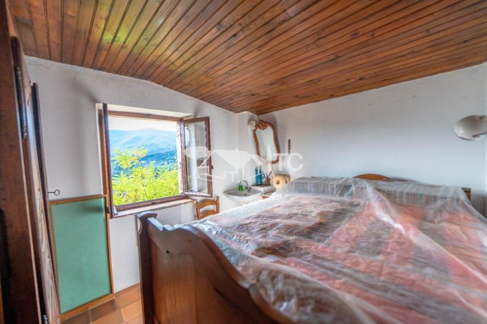 Image No.8-3 Bed House for sale