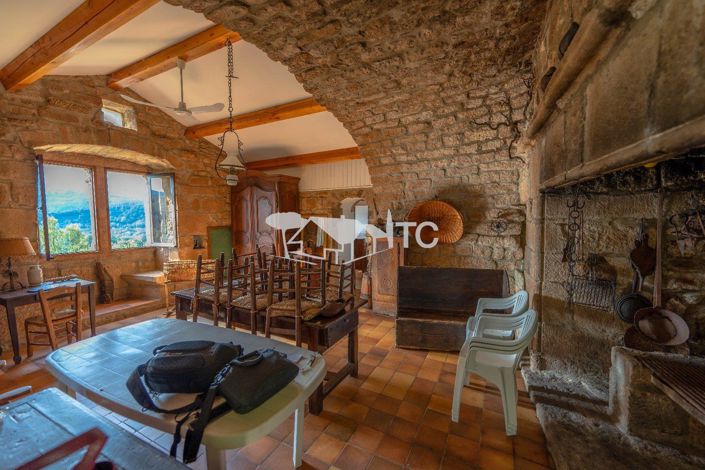 Image No.9-3 Bed House for sale