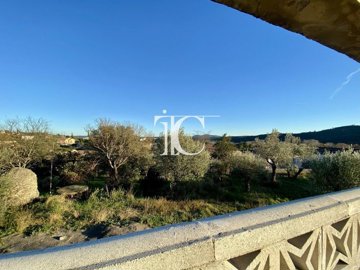 1 - Les Mages, House