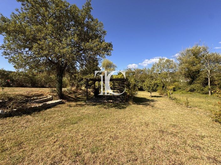 Image No.5-Maison de 2 chambres à vendre à Banne