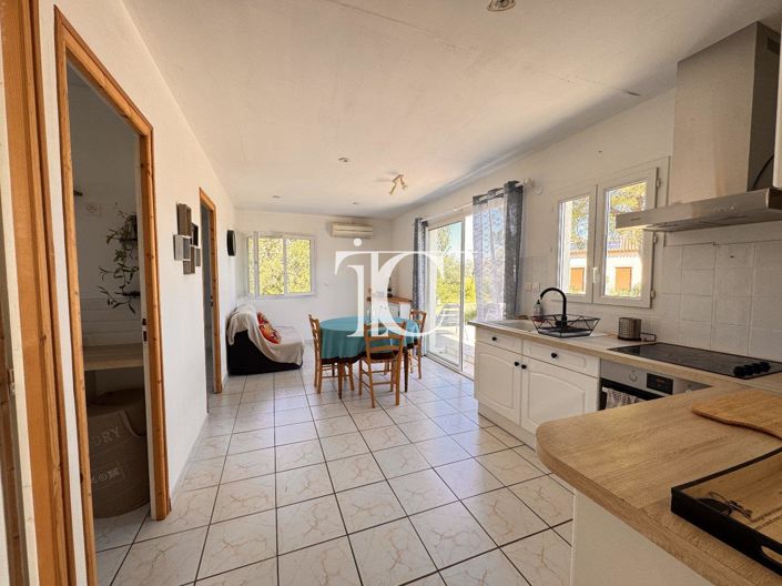 Image No.7-Maison de 2 chambres à vendre à Banne