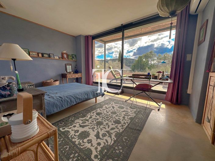 Image No.7-3 Bed House for sale