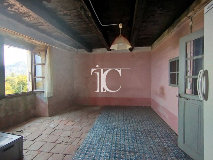 Image No.14-4 Bed House for sale