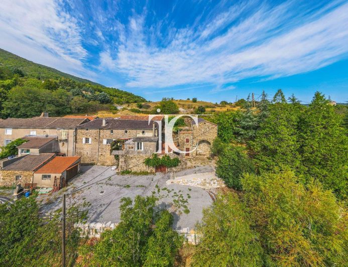 Image No.18-4 Bed House for sale