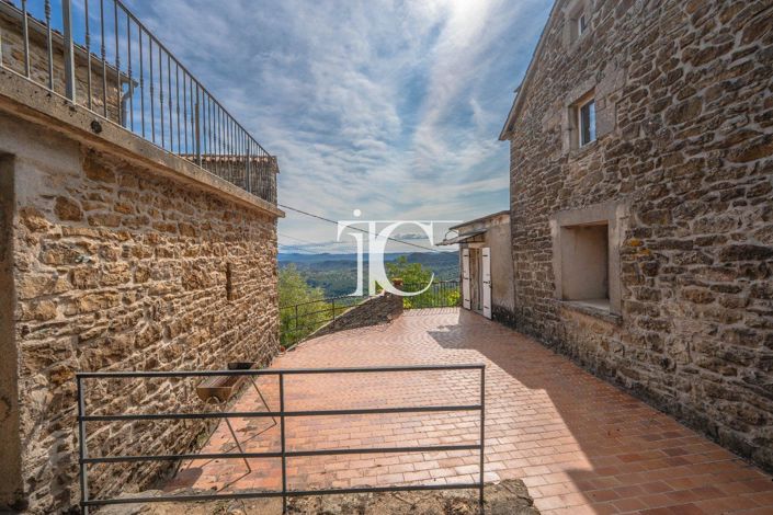 Image No.5-4 Bed House for sale