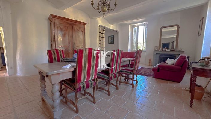 Image No.4-2 Bed House for sale