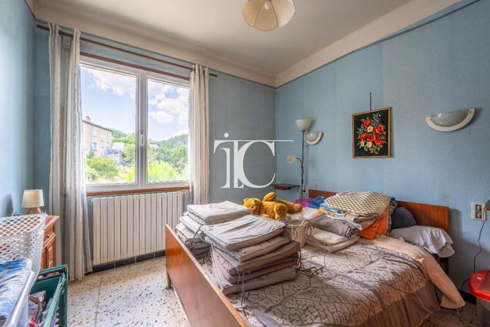 Image No.8-Maison de 4 chambres à vendre à Banne