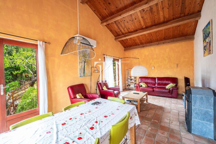 Image No.3-4 Bed House for sale