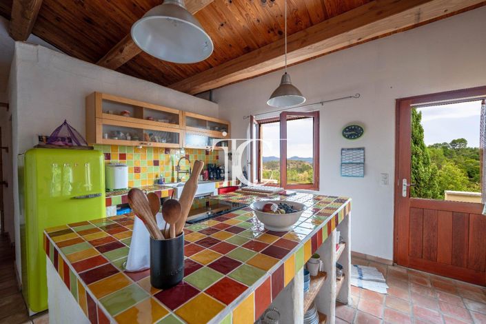 Image No.4-4 Bed House for sale