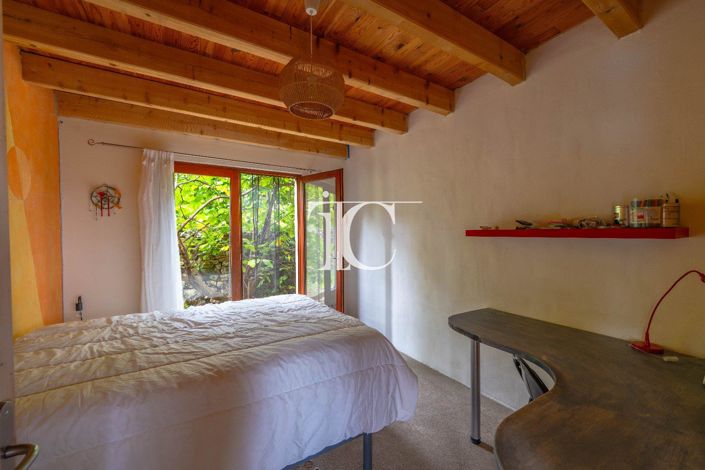 Image No.8-4 Bed House for sale