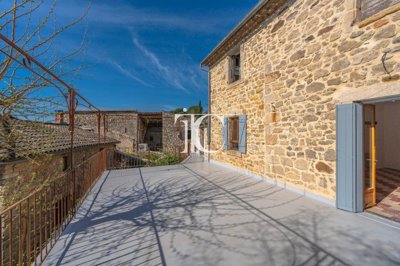 1 - Les Assions, Apartment