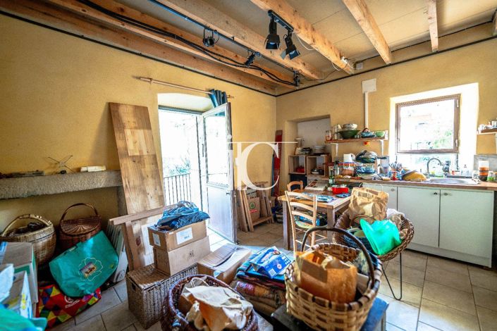 Image No.20-3 Bed Apartment for sale