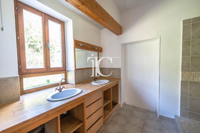 Image No.8-3 Bed Apartment for sale