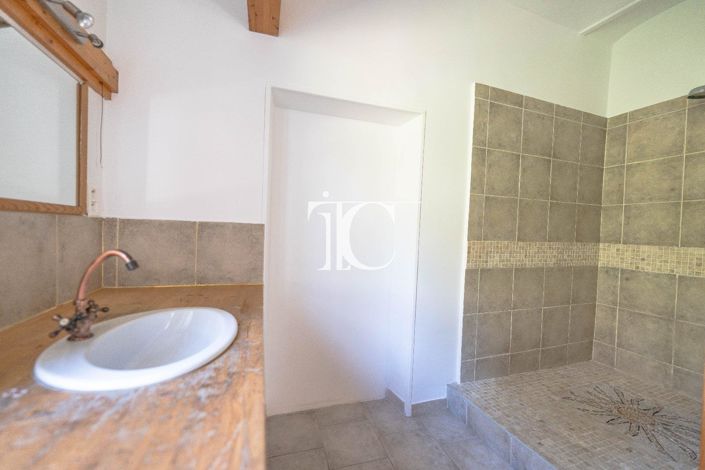 Image No.9-3 Bed Apartment for sale