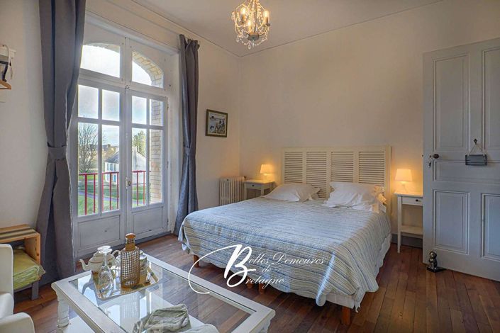 Image No.15-8 Bed House for sale