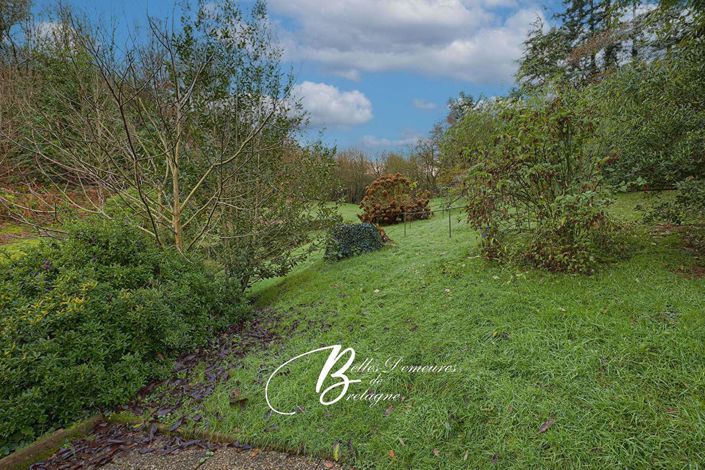 Image No.3-8 Bed House for sale