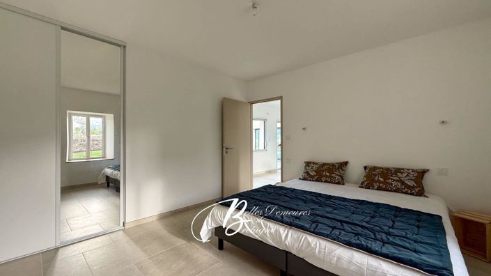 Image No.13-4 Bed House for sale