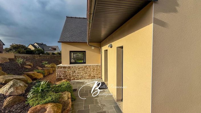 Image No.3-4 Bed House for sale